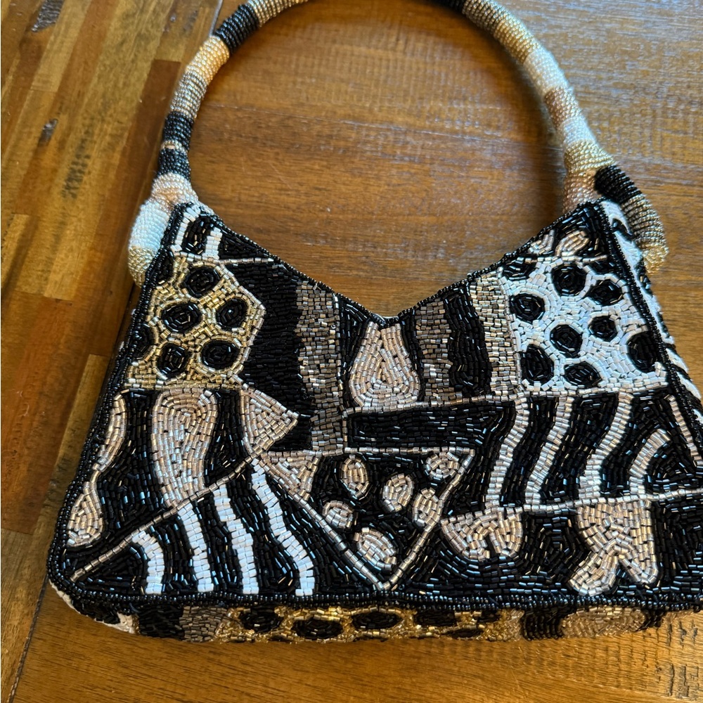 Dolce Vita Amelia beaded bag - Picture 7 of 7